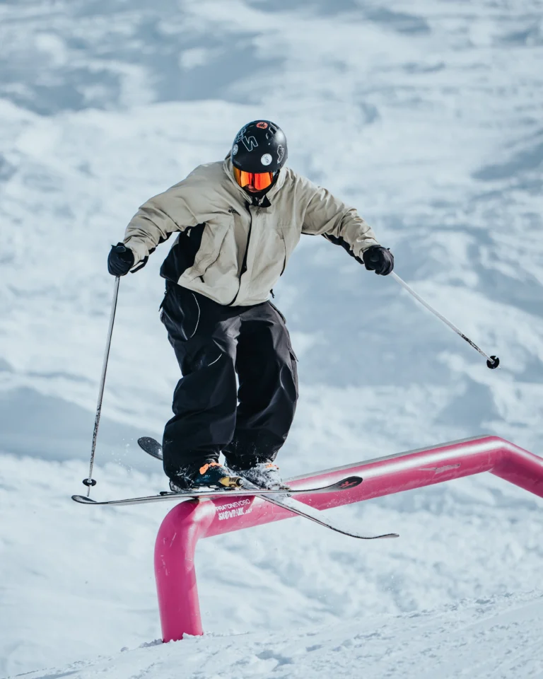 Rider nell’area Jibbing dello Snowpark.